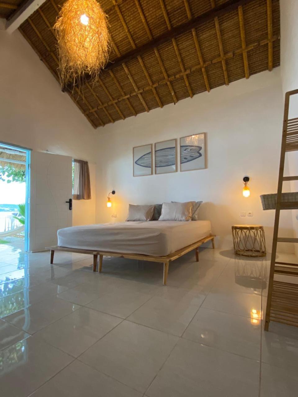 Hotel Surf Shack Grupuk Bumbang Esterno foto